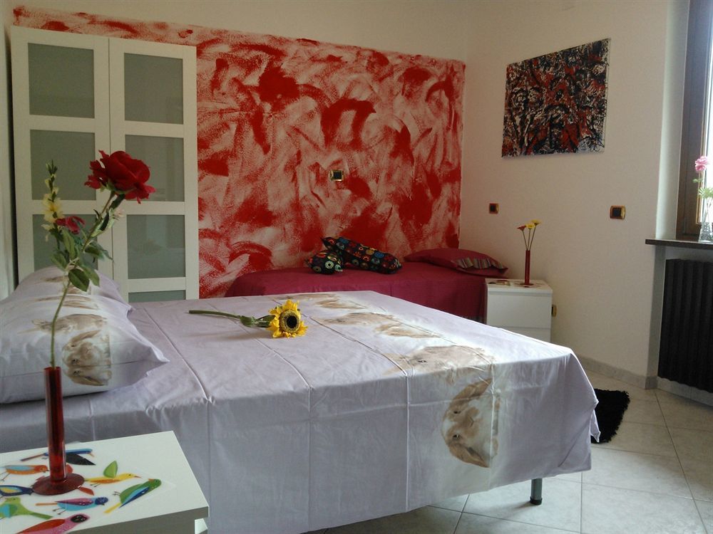 Affittacamere Valchiavenna - Foresteria Lombarda Con Parcheggio Privato Sul Posto! Apprezzata Gestione Familiare Dal 2012, Qualita-Prezzo Top! "Guest-House With Private Parking On Site! Appreciated Family Management Since 2012, Quality-Price Top!" Экстерьер фото